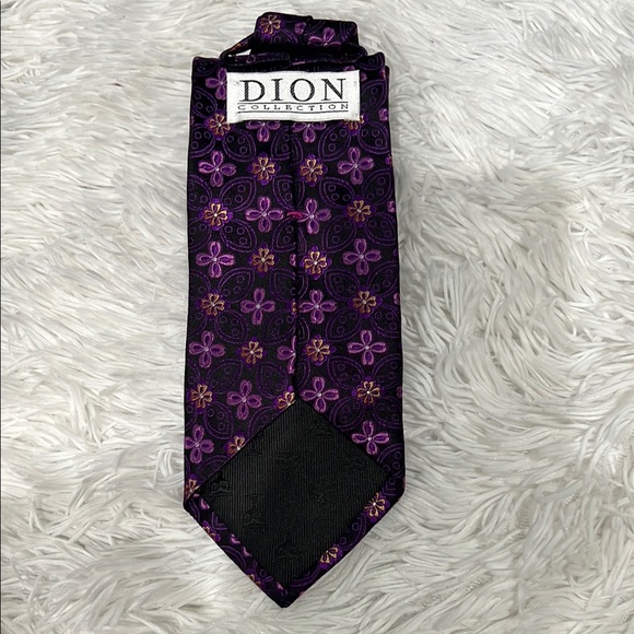 DION Collection Deep Purple Geometric Pattern tie - Picture 11 of 11